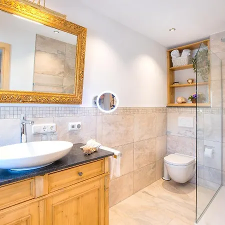 Seehotel Malerwinkel Отель Роттах-Эгерн